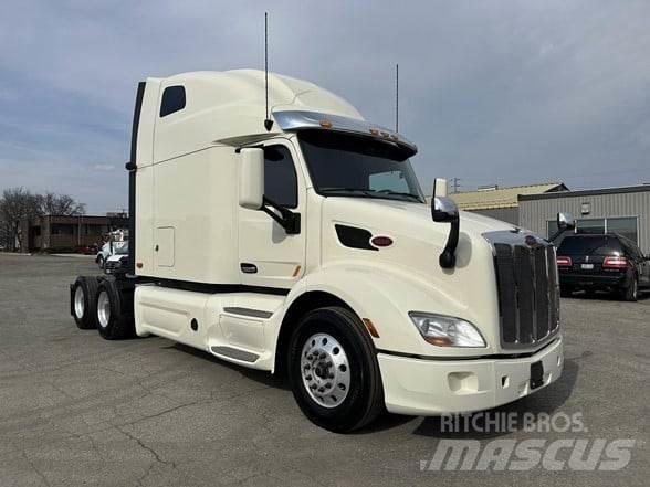 Peterbilt 579 Conventional Trucks / Tractor Trucks