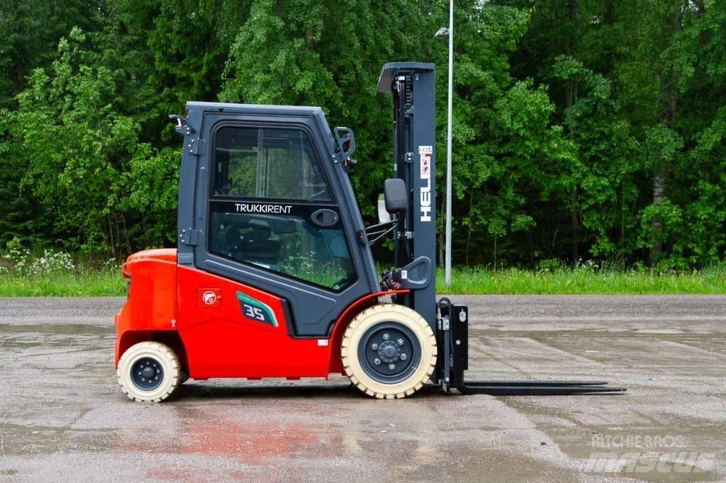 Heli CPD 35 Electric Forklifts