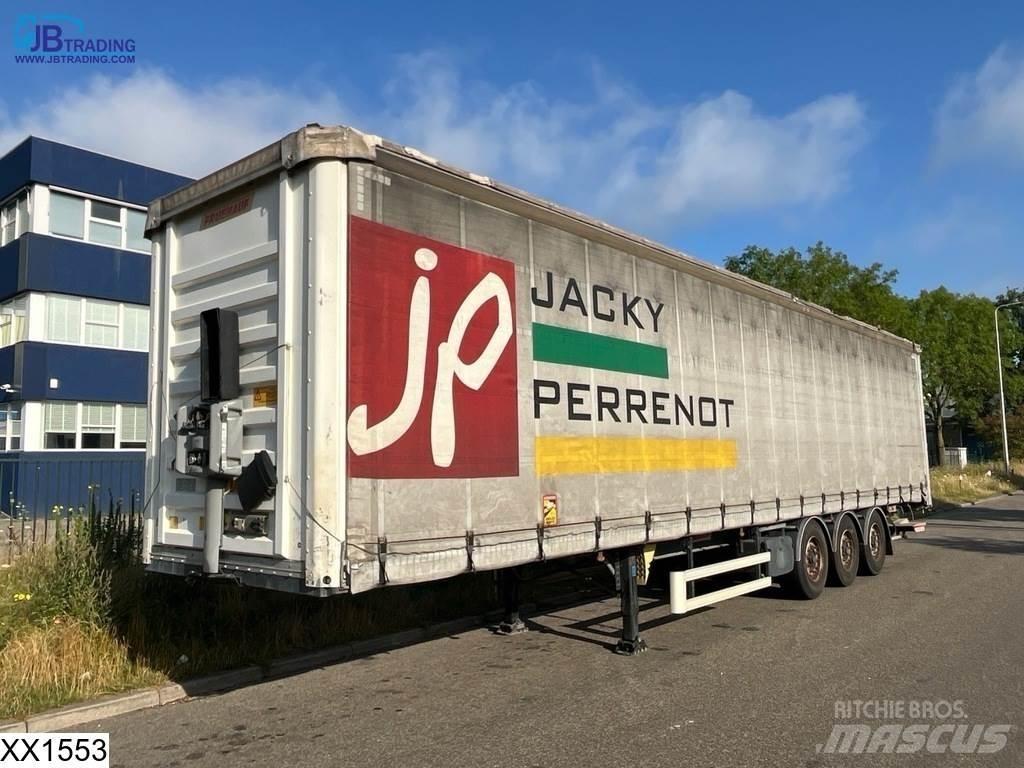 Fruehauf Tautliner Curtain  trailers