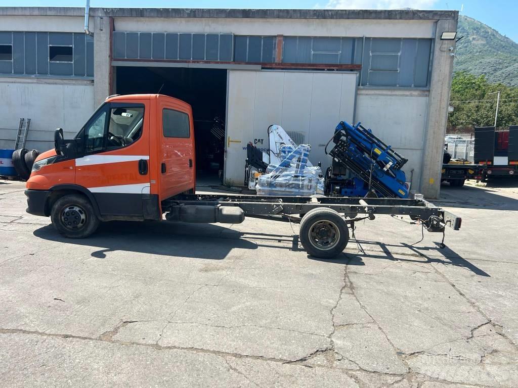 Iveco Daily 35-140 Box trucks