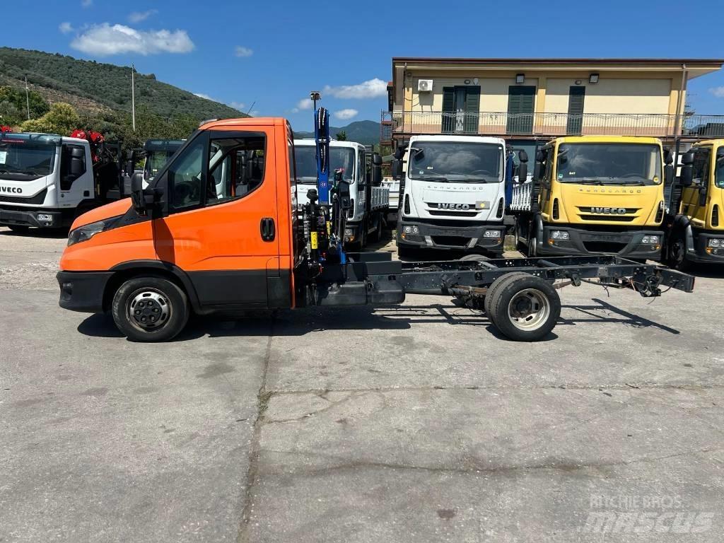 Iveco Daily 35-140 Boom / Crane / Bucket Trucks
