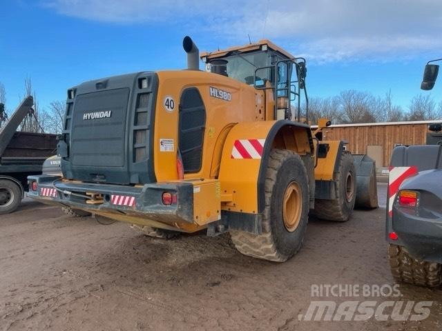 Hyundai HL 980 Wheel Loaders