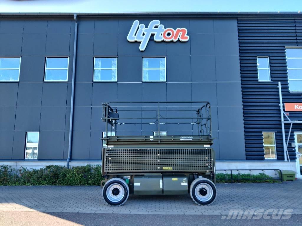 JLG M 3369 Saxlift Scissor Lifts