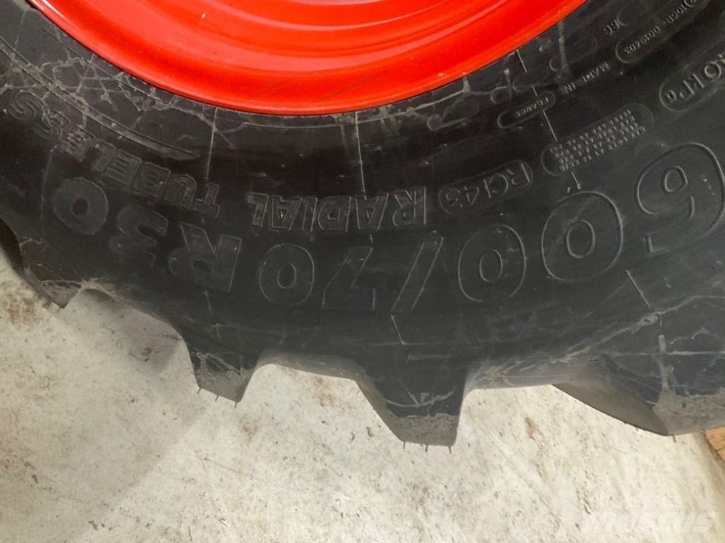 Michelin X bib Tires, wheels and rims