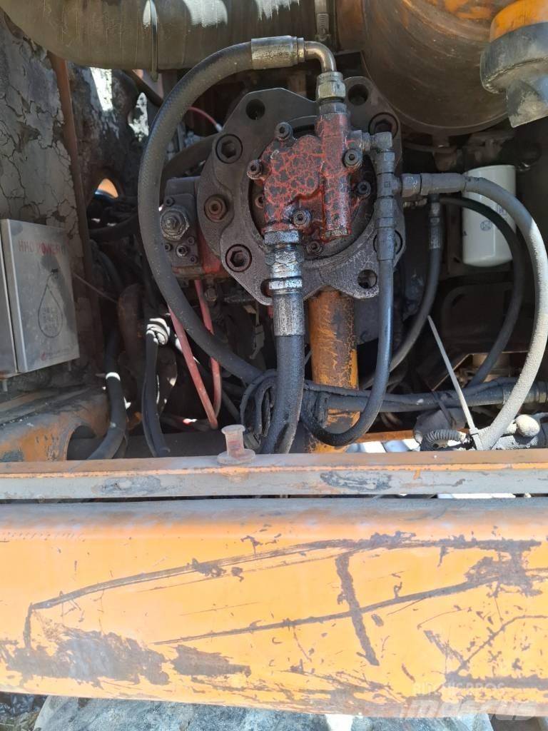 Samsung MX 202 W Wheeled Excavators