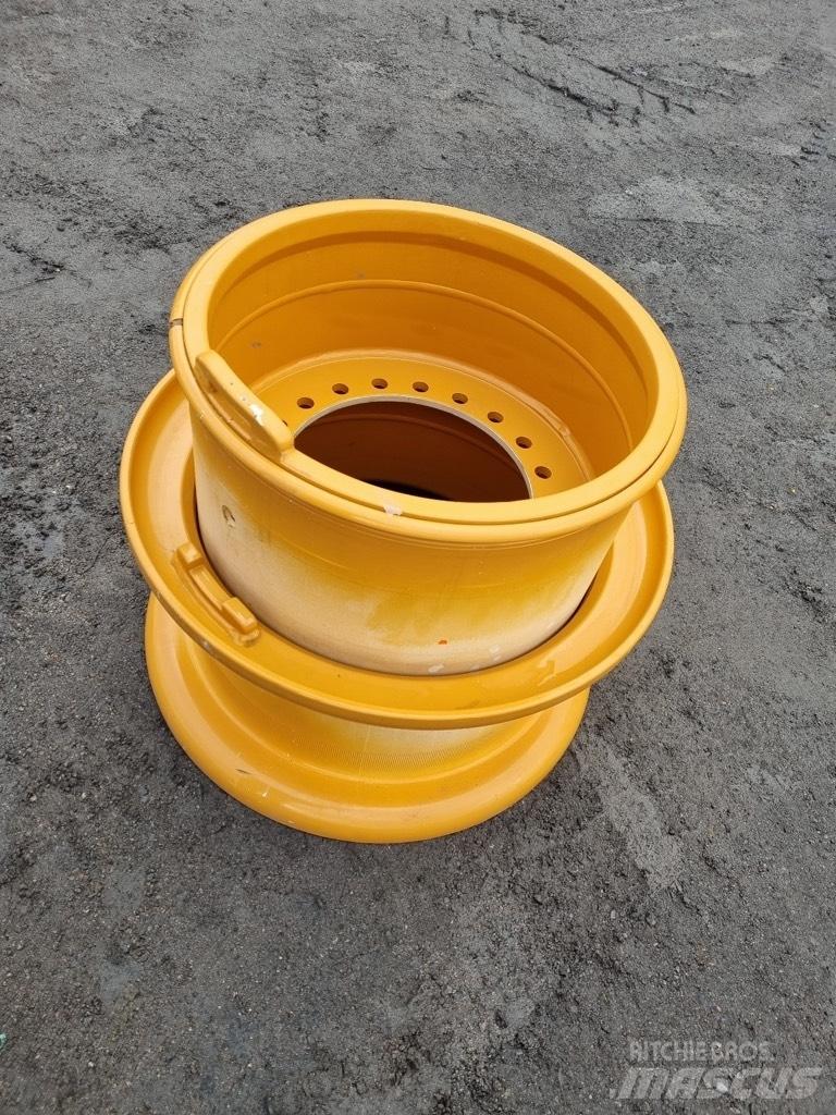 CASE 921 E rims Tires, wheels and rims
