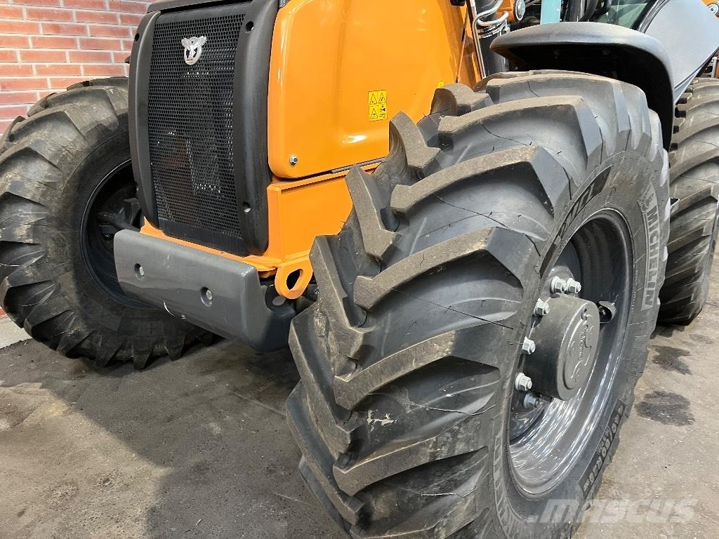 CASE 695 SV Backhoe Loaders
