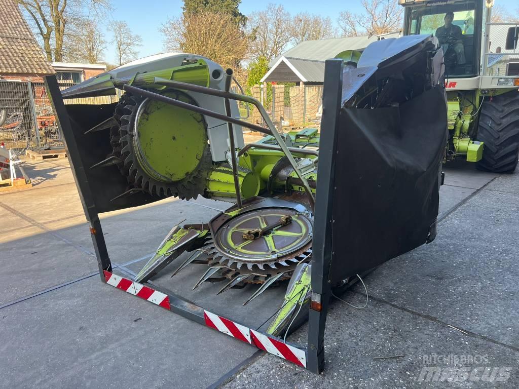 CLAAS RU 450 Xtra Foragers
