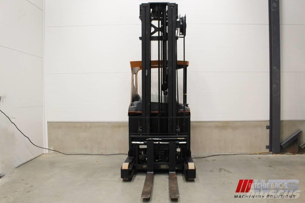 BT RR E 160 Reach trucks