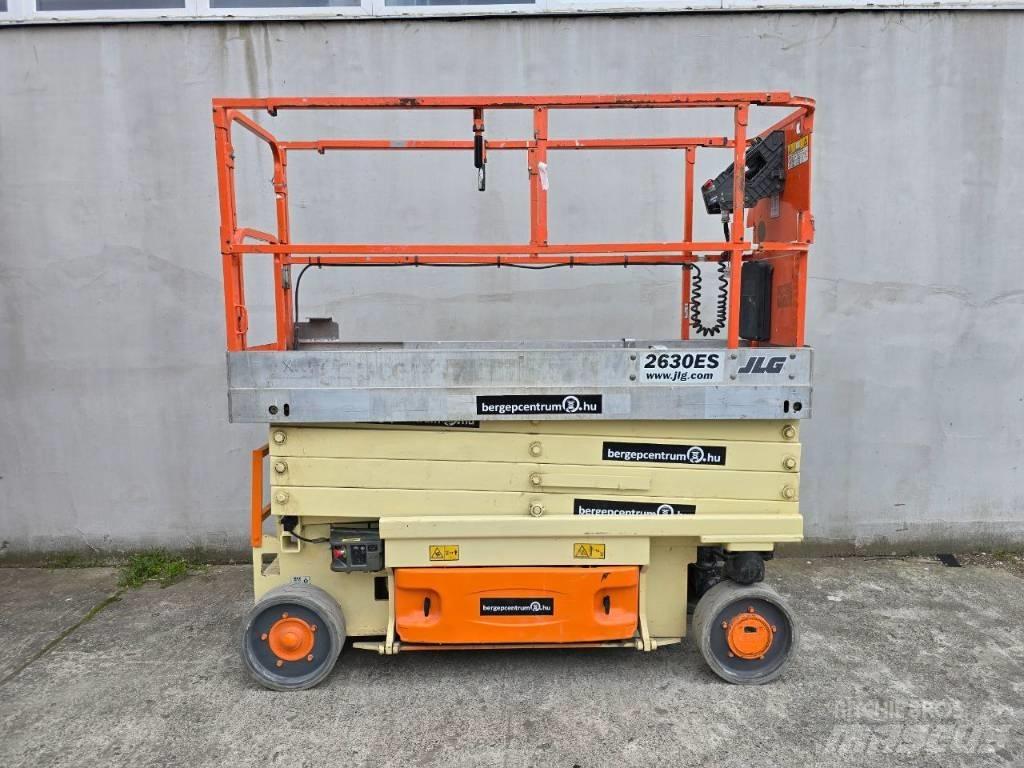 JLG 2630 ES Scissor Lifts