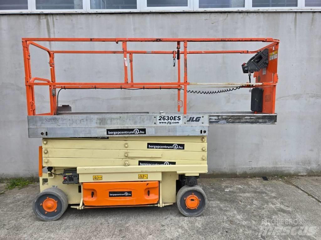 JLG 2630 ES Scissor Lifts