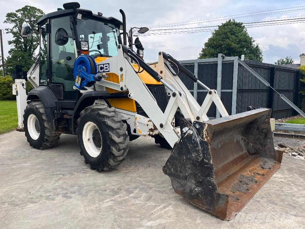 JCB 3CX Compact Backhoe Loaders