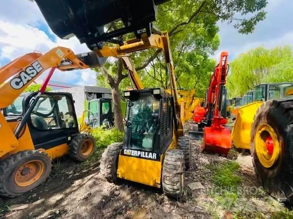CAT 246B Mini Loader