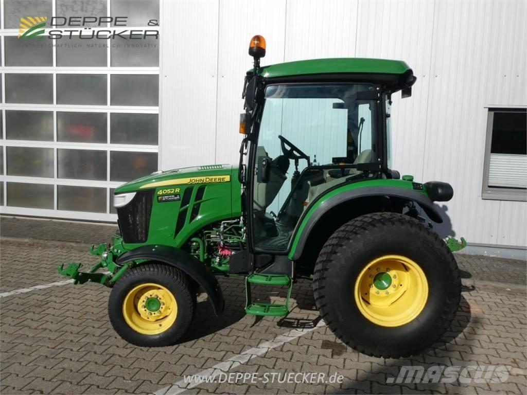 John Deere 4052R Compact tractors