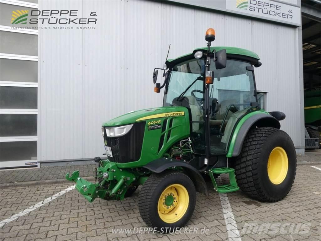 John Deere 4052R Compact tractors