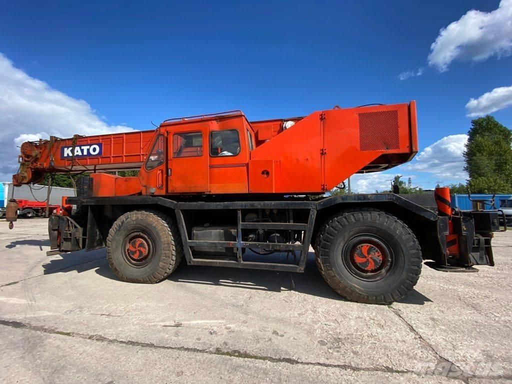 Kato KR 500 Rough Terrain Cranes