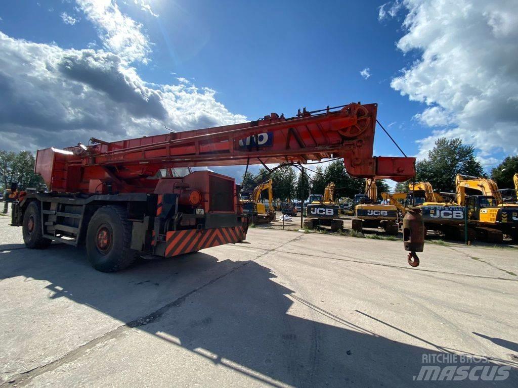 Kato KR 500 Rough Terrain Cranes