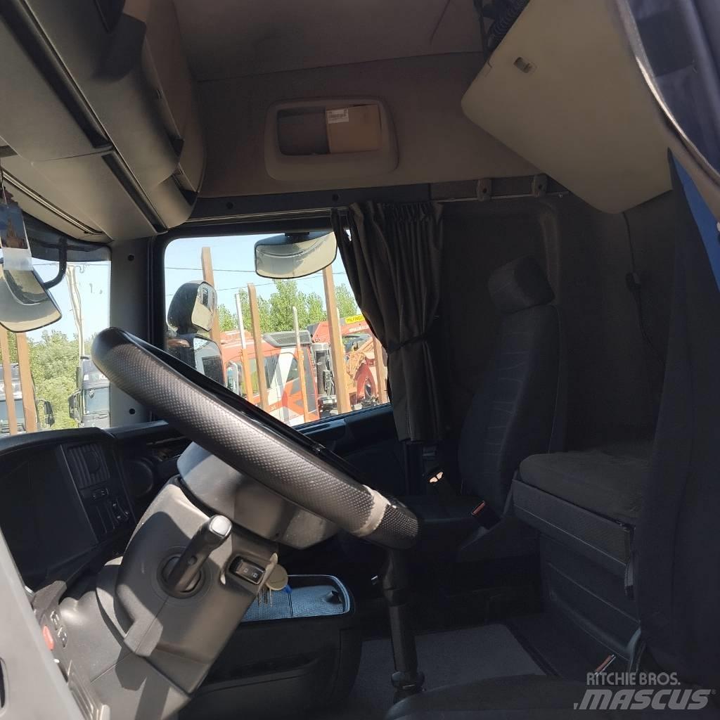 Scania R 440 Conventional Trucks / Tractor Trucks