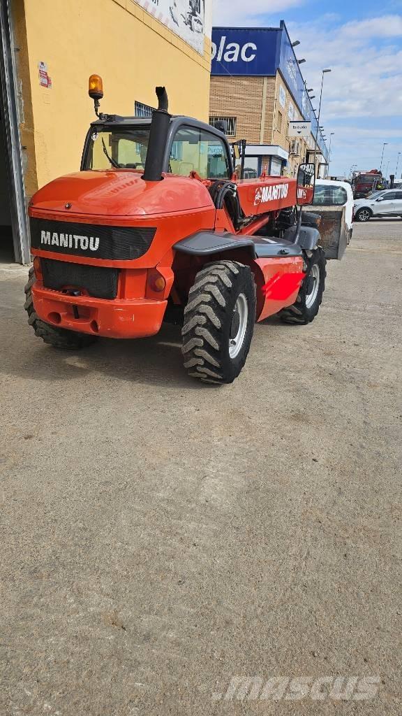 Manitou MT 523 Telescopic Handlers