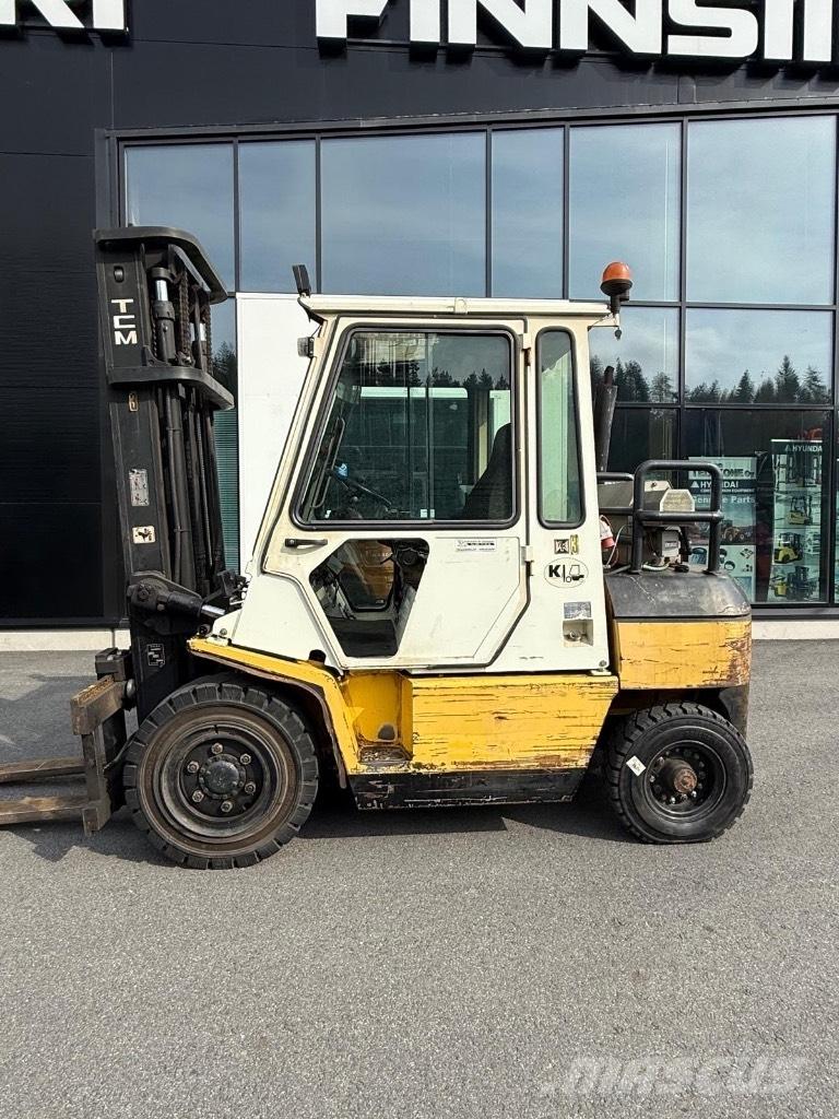 TCM FD40Z7 Diesel Forklifts
