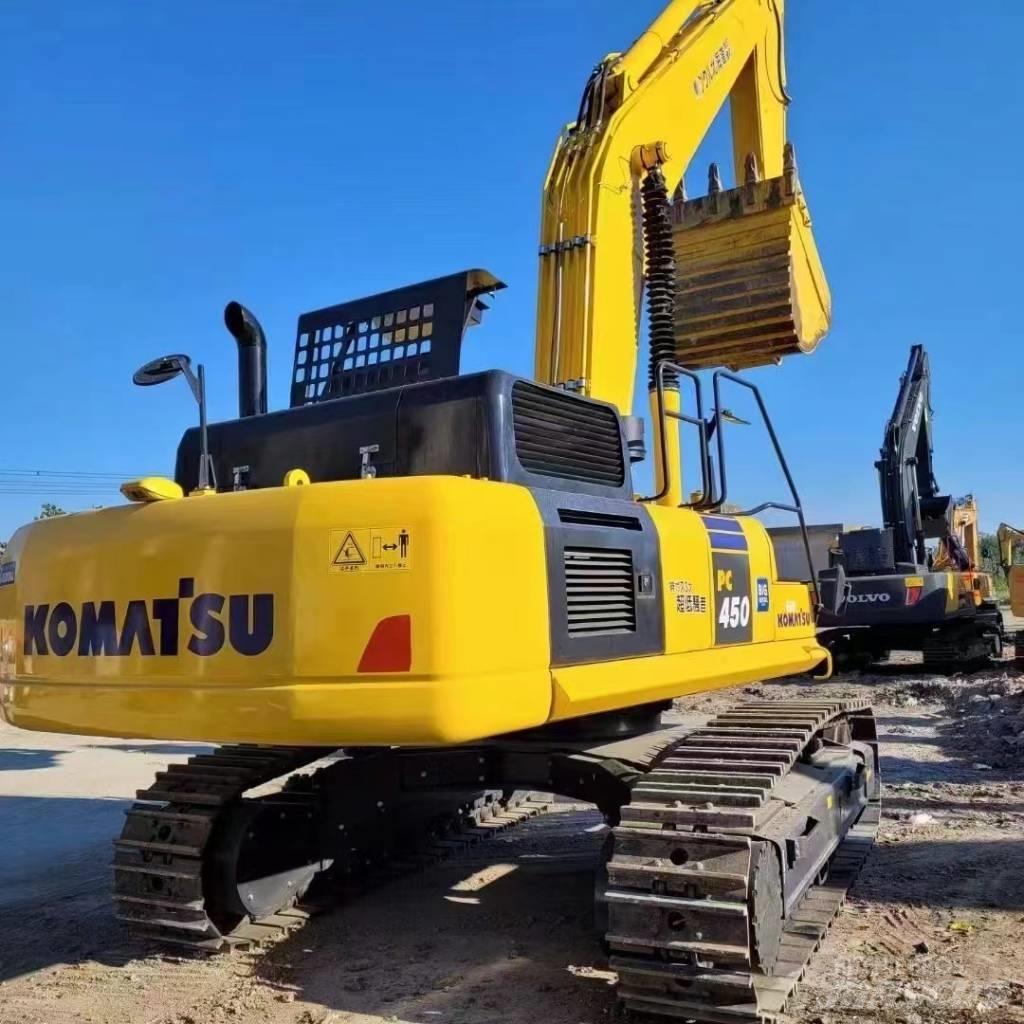 Komatsu PC 450 Crawler Excavators