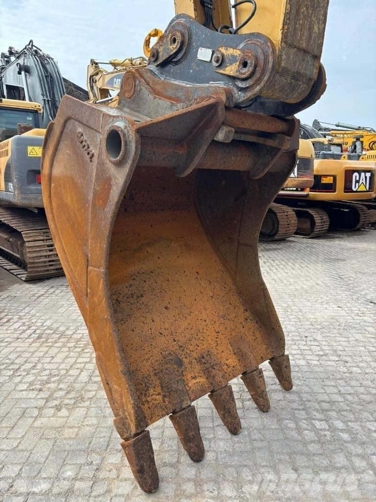 CAT 329 EL Crawler Excavators
