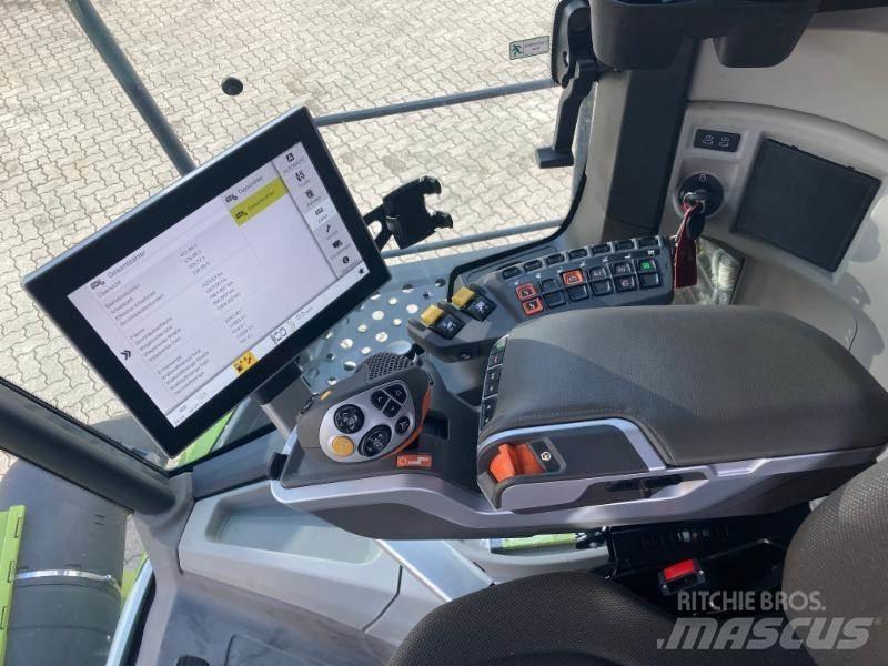CLAAS LEXION 7500 Combine Harvesters