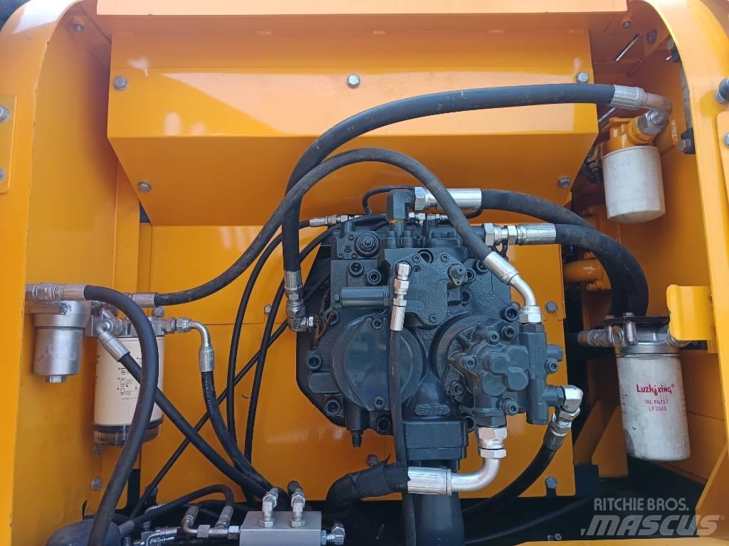 Hyundai R210W Wheeled Excavators