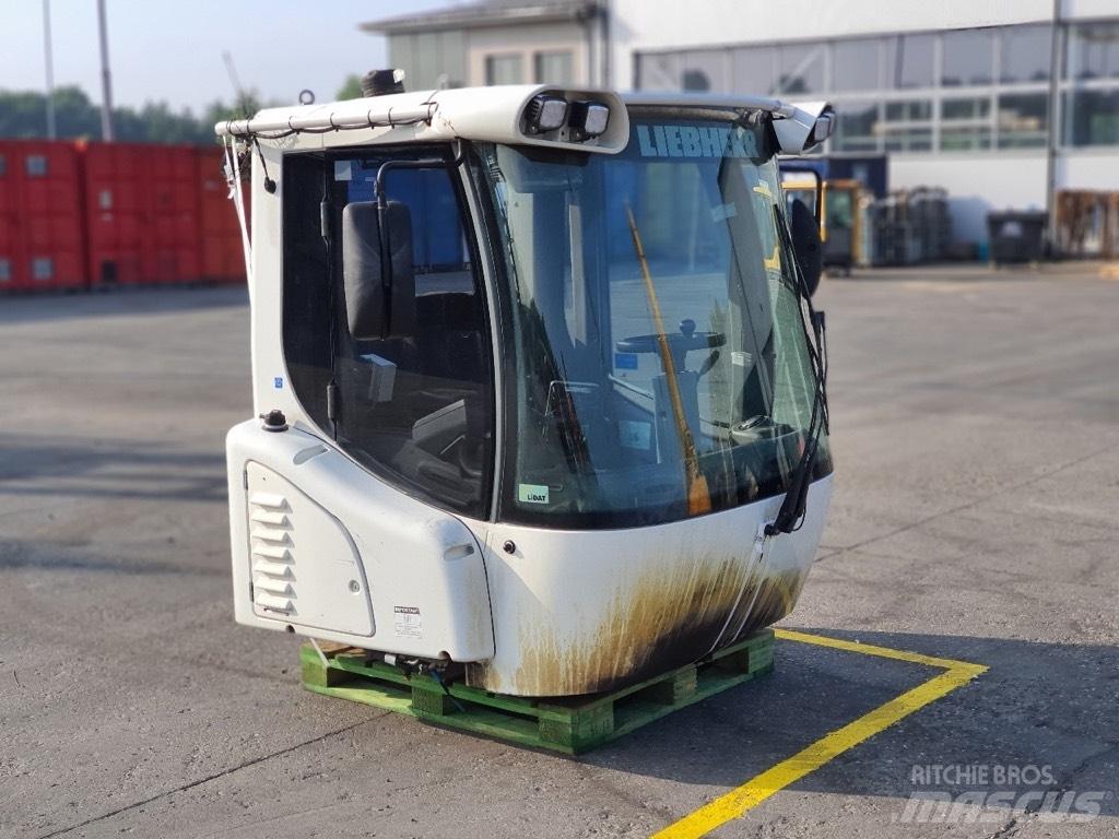 Liebherr L 550 CAB Forestry Cabin