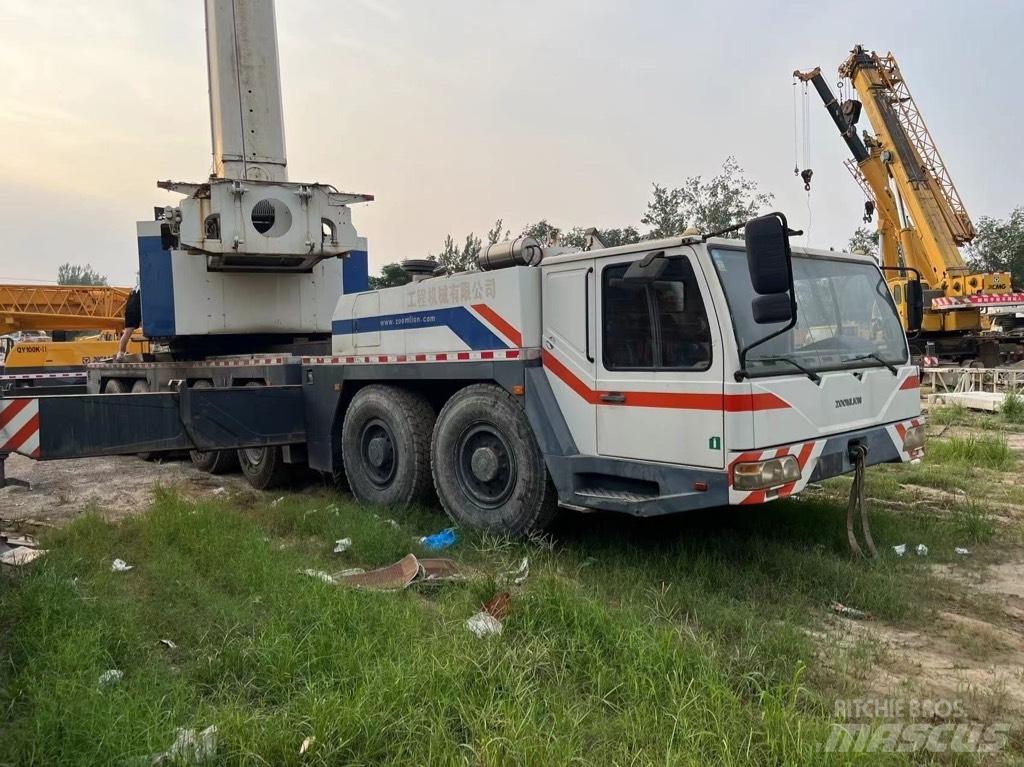 Zoomlion QY220V Mobile and all terrain cranes