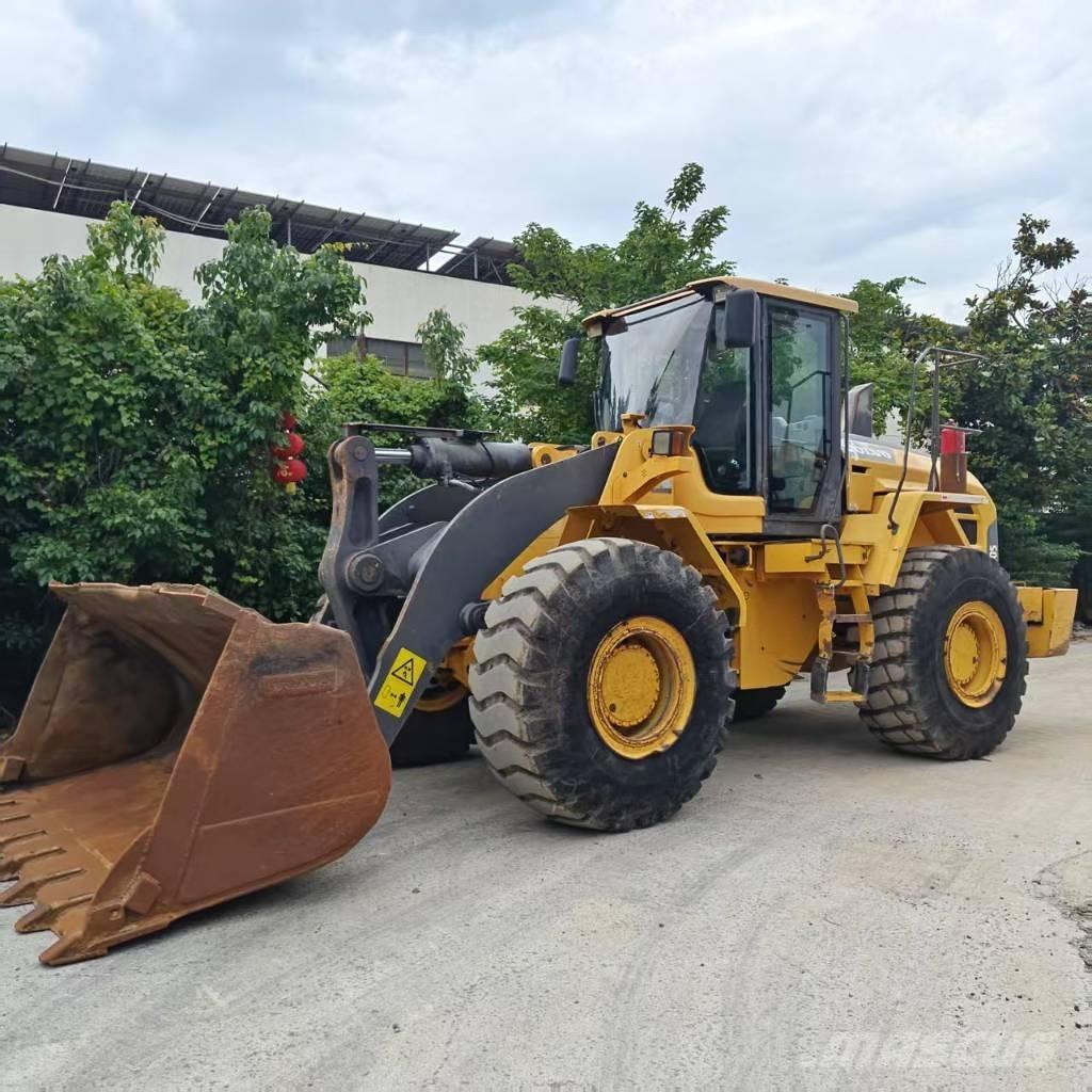 Volvo L 105 Wheel Loaders