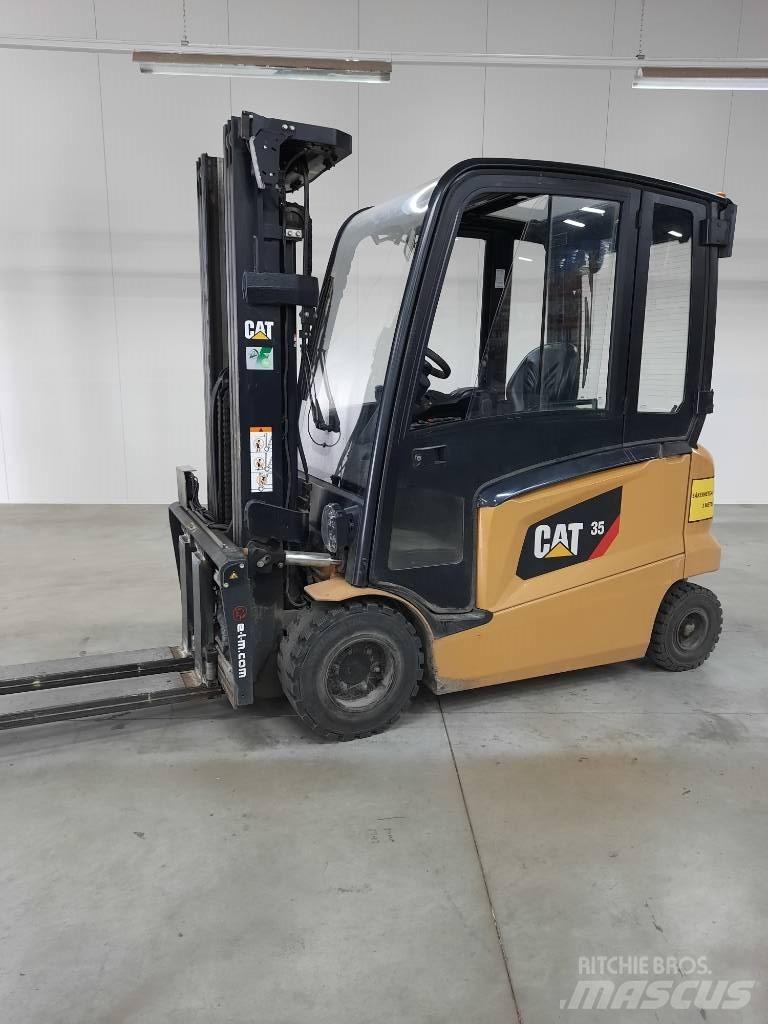 CAT EP35N Electric Forklifts
