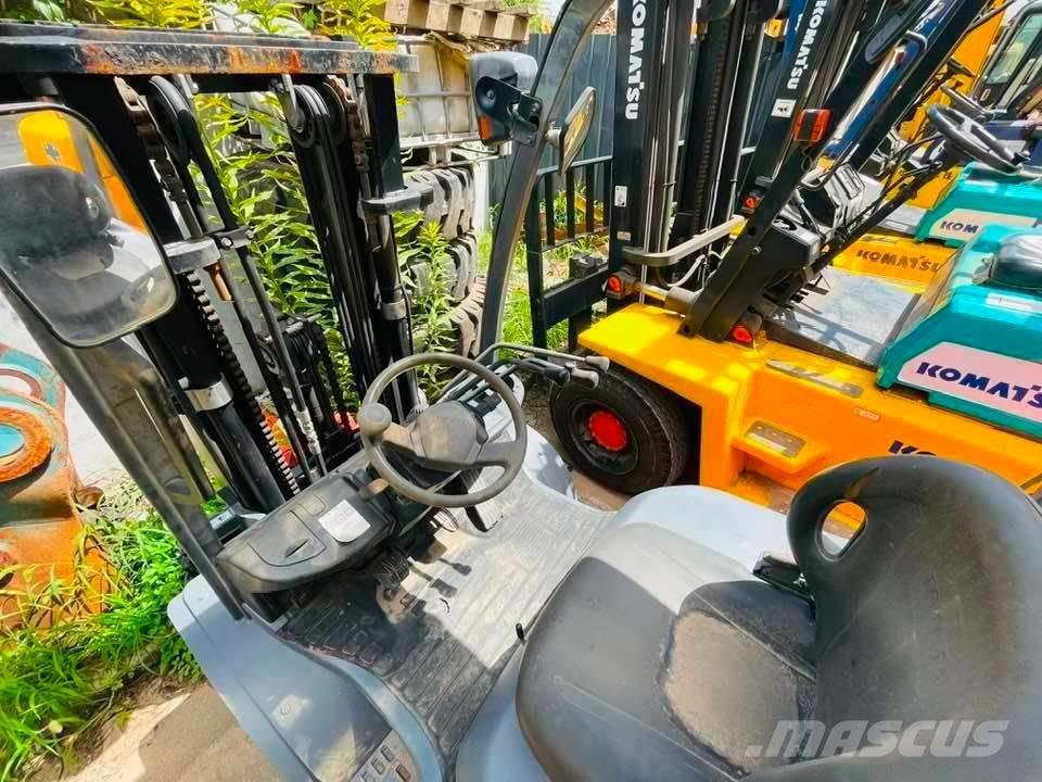 Toyota FB30-7 Electric Forklifts