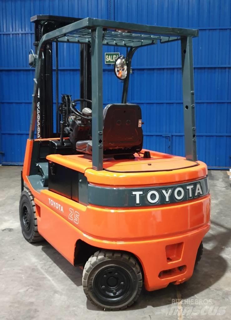 Toyota FBM 25 Electric Forklifts