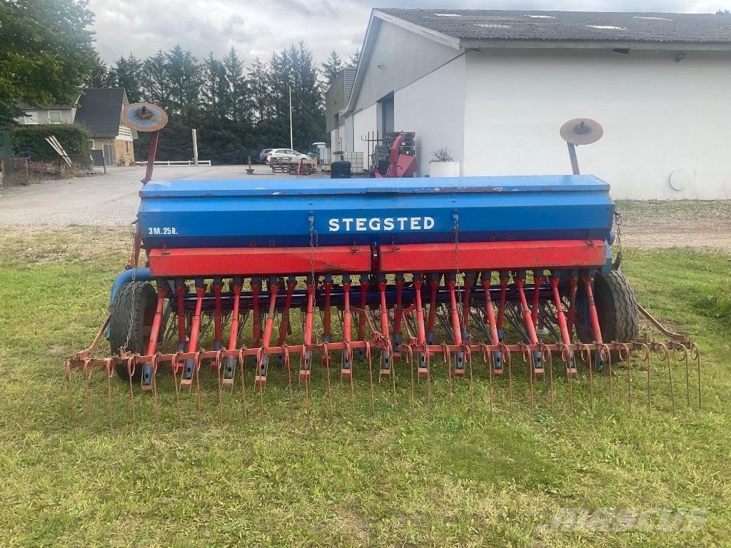 Stegsted Stn Farm Drills