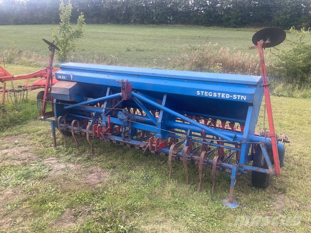 Stegsted Stn Farm Drills