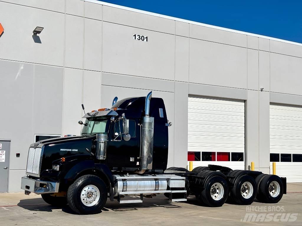Western Star 4900 FA Conventional Trucks / Tractor Trucks