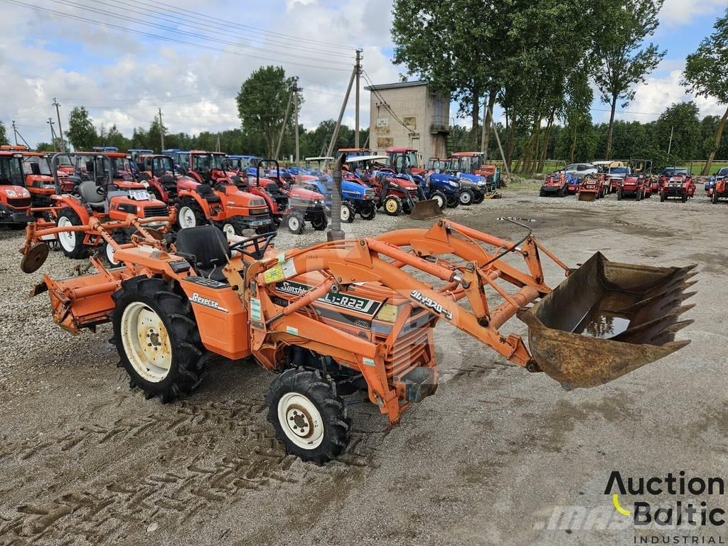 Kubota L1-R22 Tractors