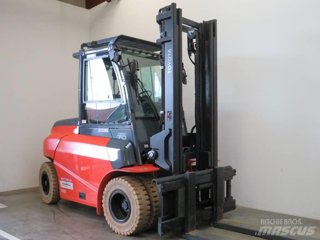 Toyota 9FBM70T Electric Forklifts