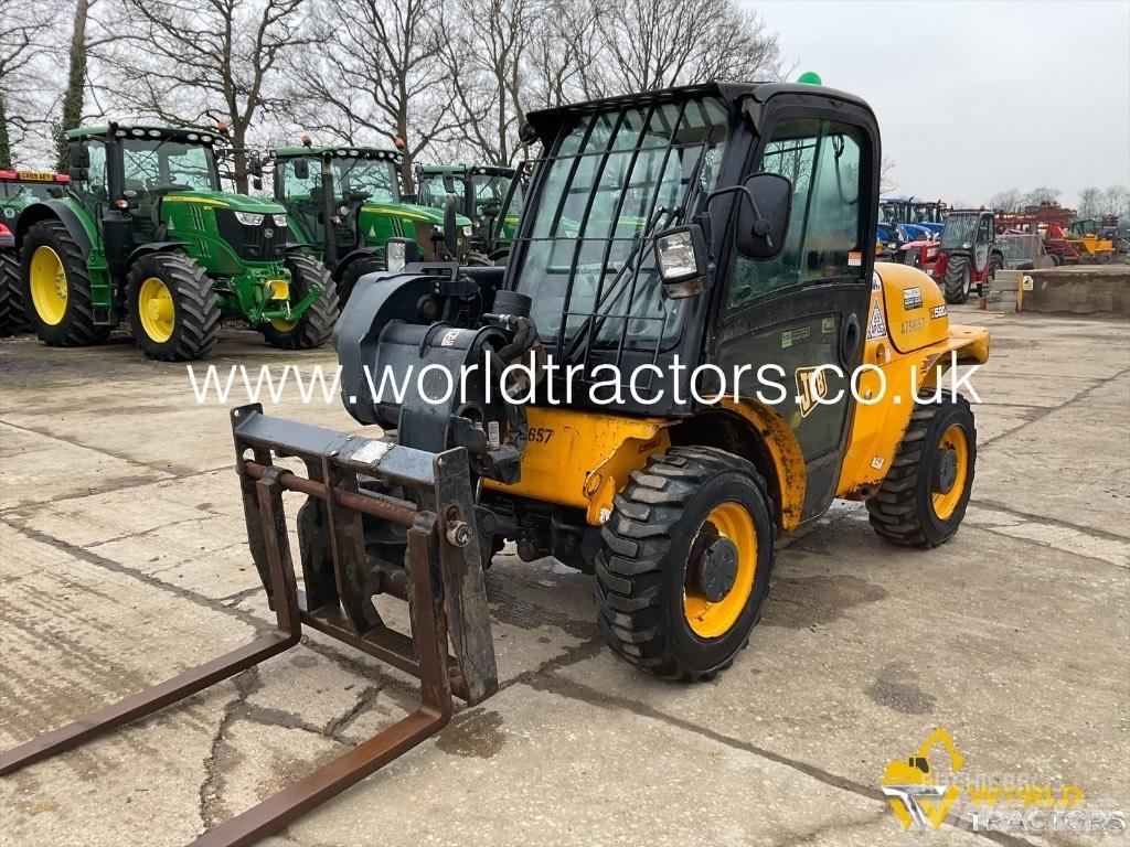 JCB 520-40 Telescopic Handlers