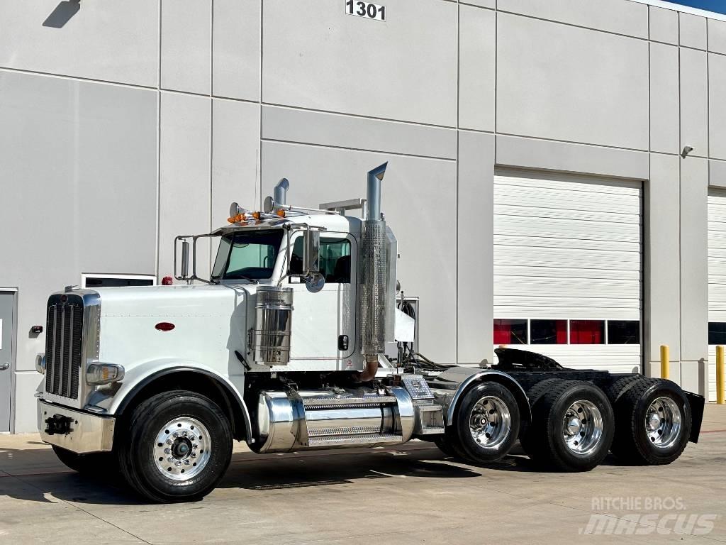 Peterbilt 388 Conventional Trucks / Tractor Trucks