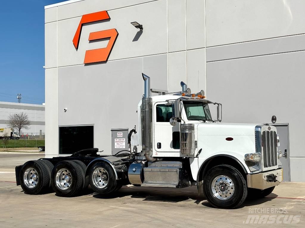 Peterbilt 388 Conventional Trucks / Tractor Trucks
