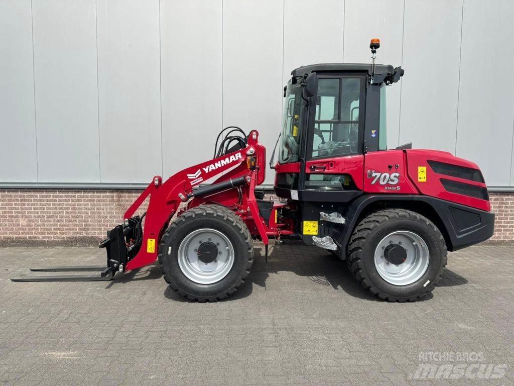 Yanmar V70 Wheel Loaders