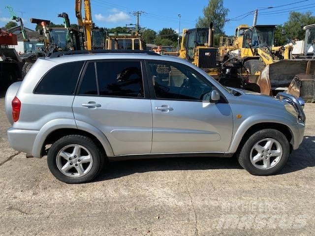 Toyota RAV-4 Automobiles / SUVS