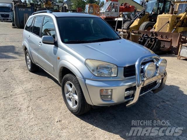 Toyota RAV-4 Automobiles / SUVS