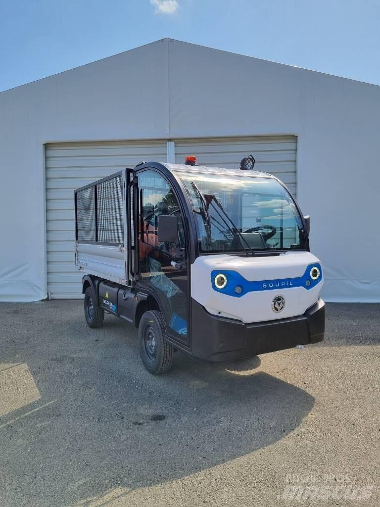 Goupil G4 Utility Machines