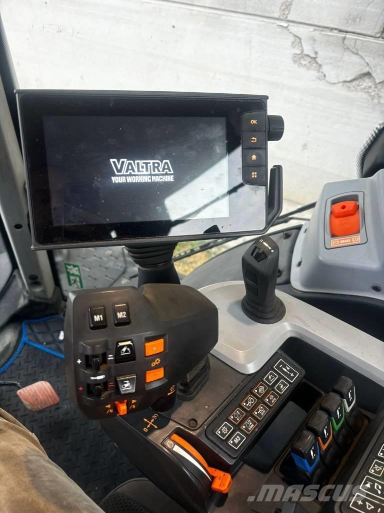 Valtra T 254 V Tractors