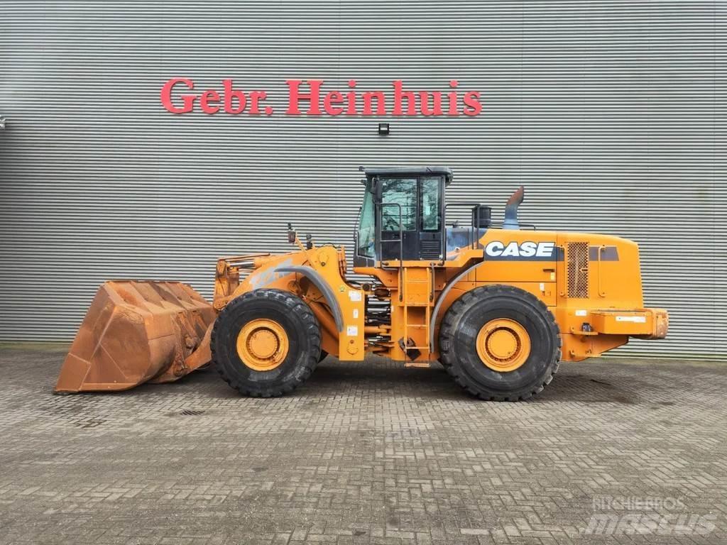 CASE 1221E Wheel Loaders