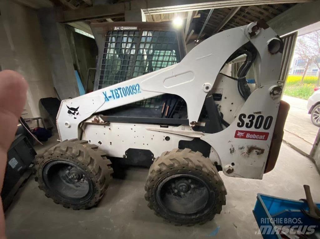 Bobcat S 300 Skid Steer Loaders