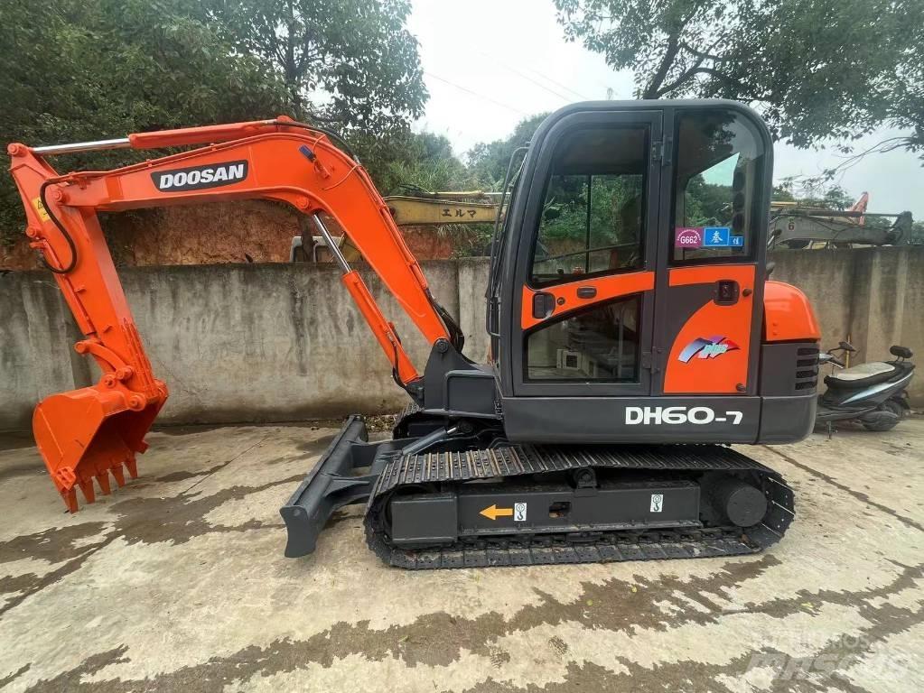 Doosan DH 60-7 Mini Excavators <7t (Mini Diggers)